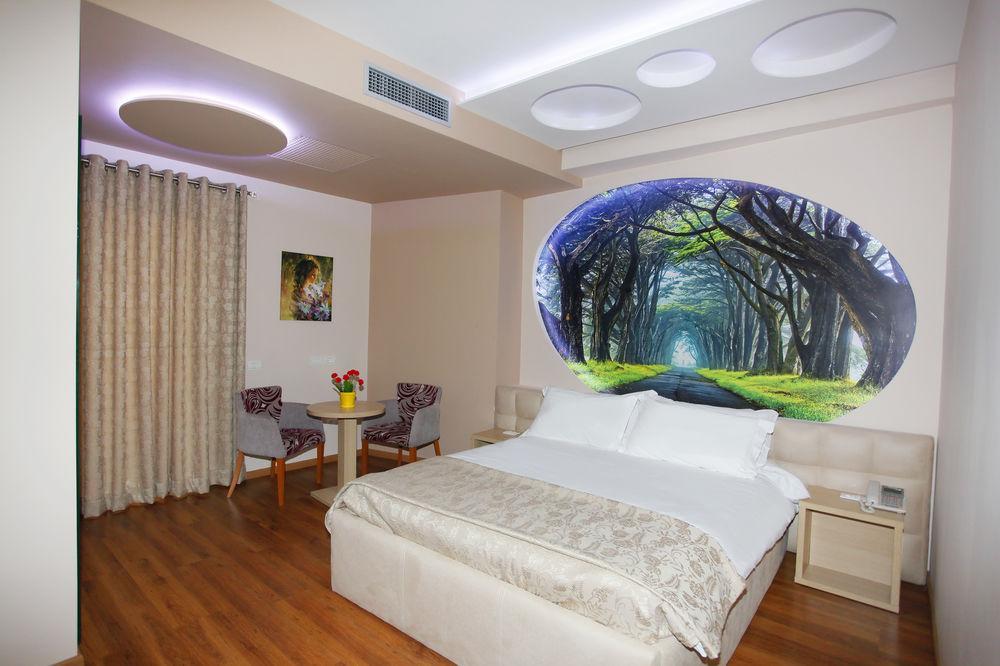 Green House Hotel & Restaurant 티라나 외부 사진