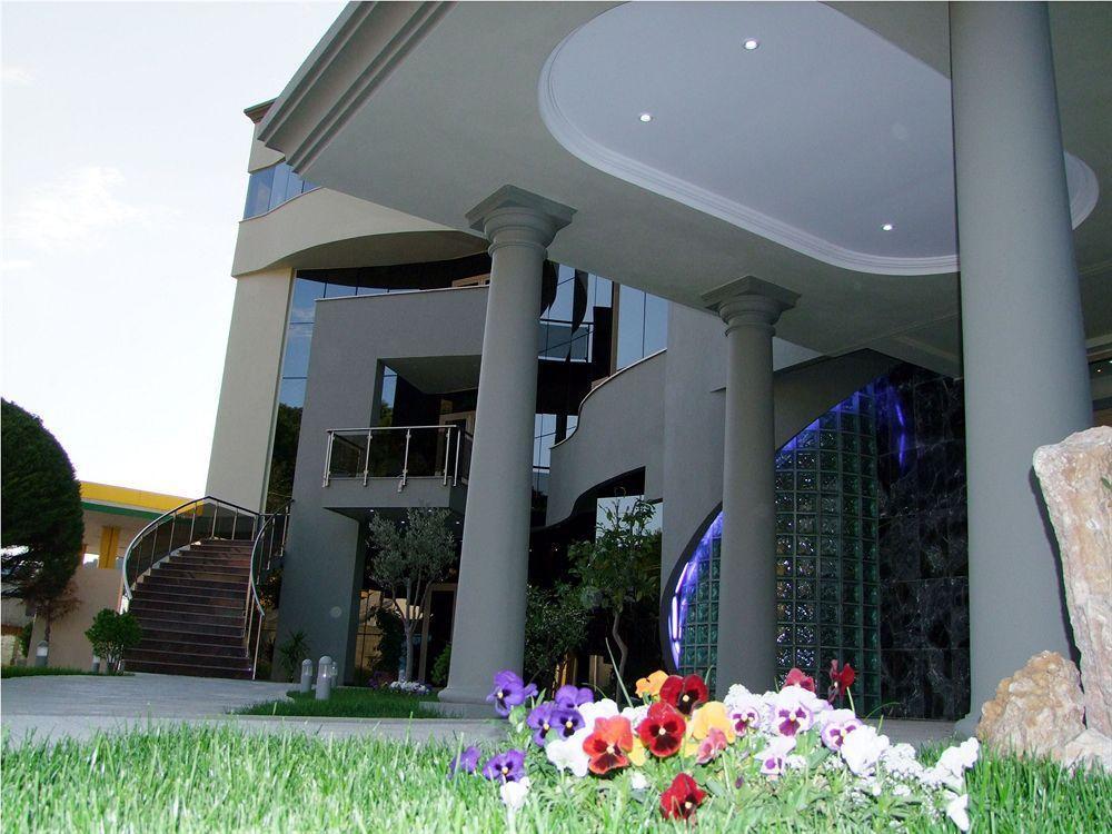 Green House Hotel & Restaurant 티라나 외부 사진