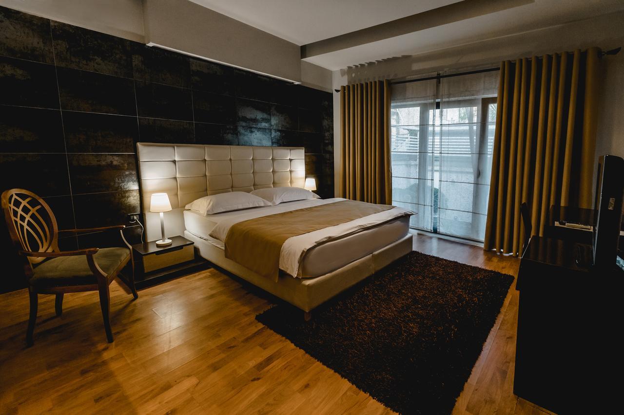 Green House Hotel & Restaurant 티라나 외부 사진