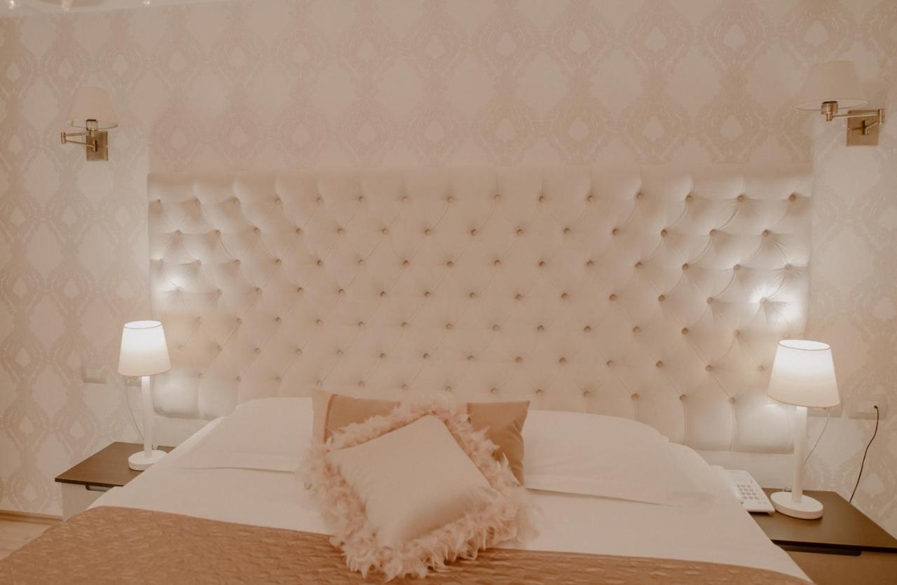 Green House Hotel & Restaurant 티라나 외부 사진