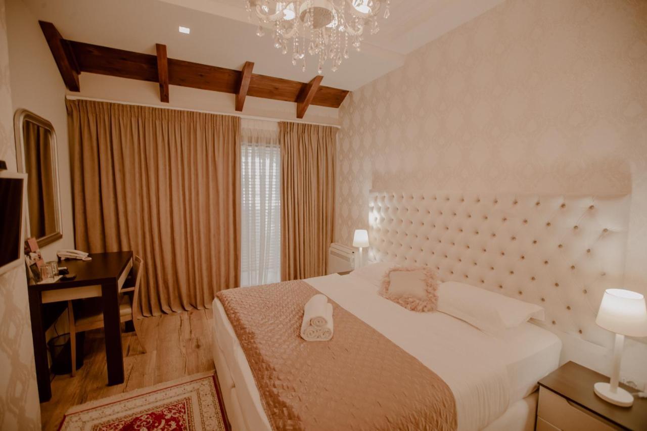Green House Hotel & Restaurant 티라나 외부 사진